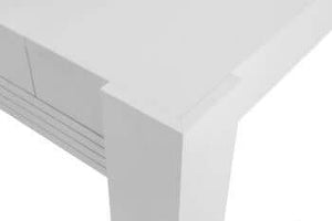 white transformer table